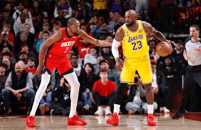 湖人险胜火箭豪取6连胜 西部第三稳如泰山