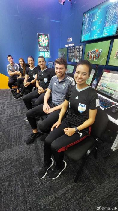 直到大学才与足球结缘的谢丽君：成为中超首位