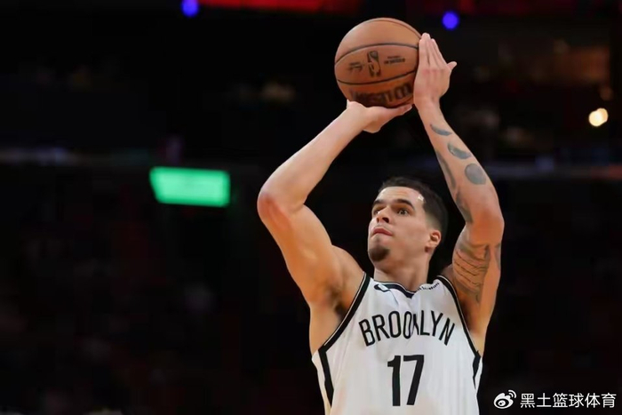 贾登·艾维被裁引热议 波特伤病逆袭成典范