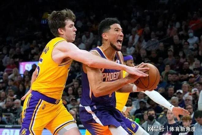 里夫斯放弃1490万合同成自由球员 湖人今夏或迎薪