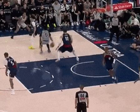 马刺力克快船卡斯尔23+7+8助 文班亚马领跑MVP榜